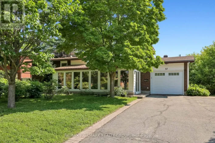 37 LYALL STREET, Ottawa