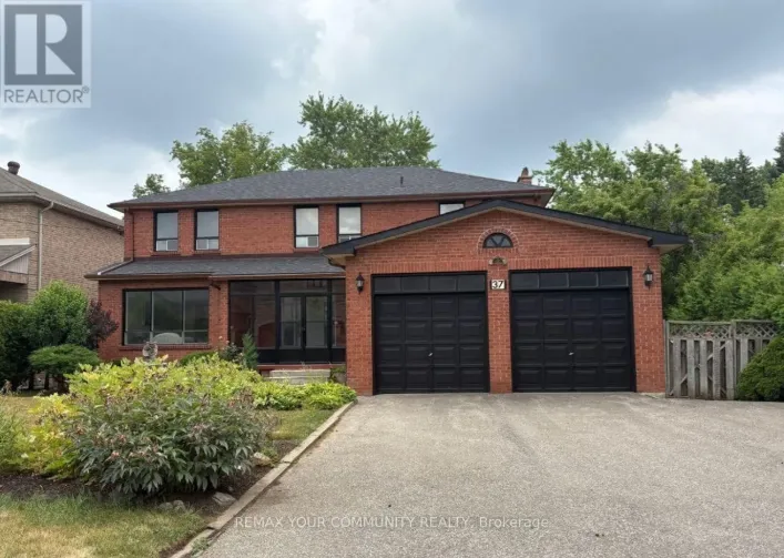 37 MACKAY DRIVE, Richmond Hill