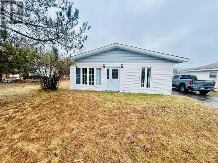 37 MAIN Street, Roberts Arm