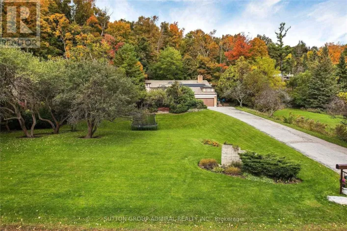 37 MEADOWCLIFFE DRIVE, Toronto