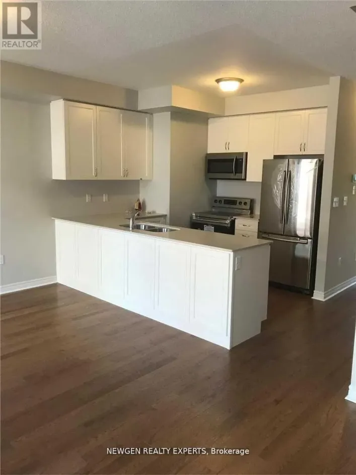 37 MILITARY CRESCENT, Brampton