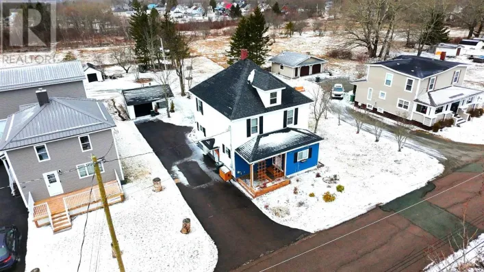 37 Morris Street, Springhill