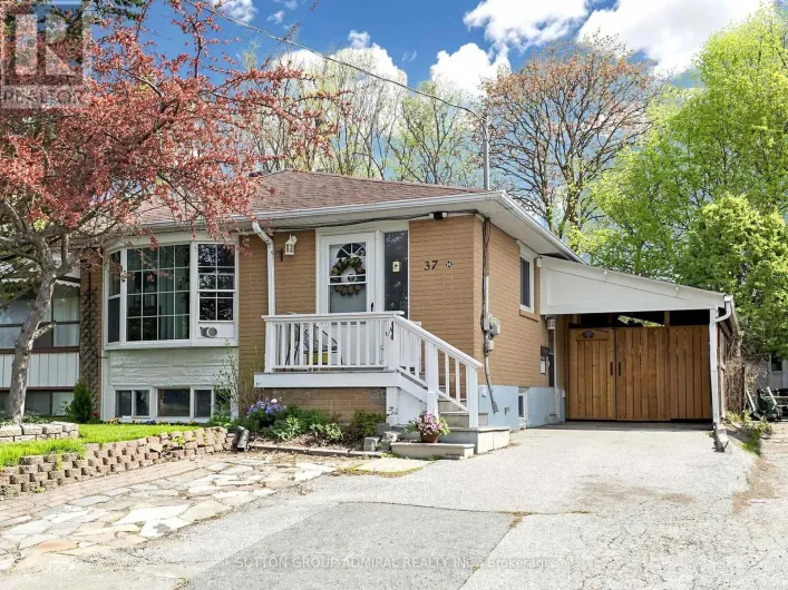 37 NEWBURY DRIVE, Newmarket