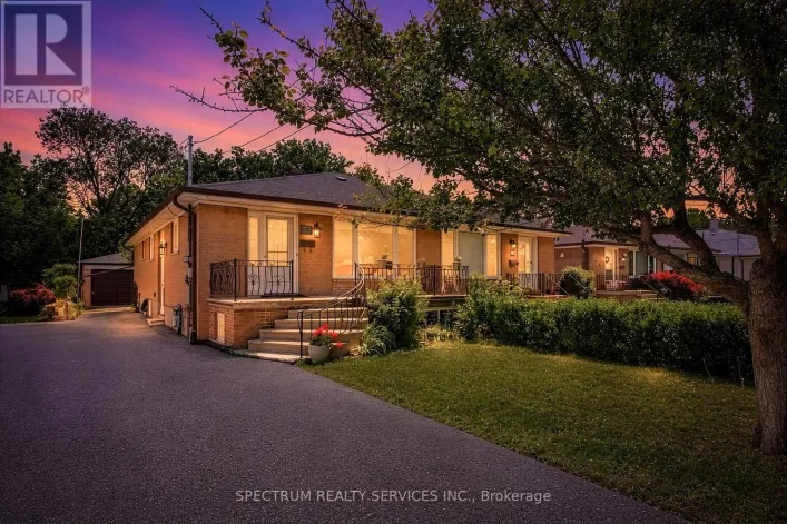 37 NEWLIN CRESCENT, Toronto