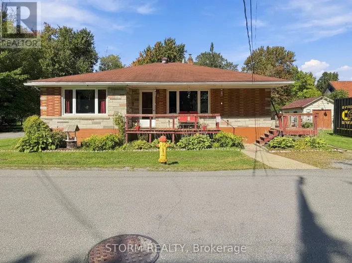 37 OAK STREET, South Glengarry