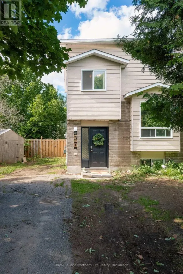 37 PAUL STREET, North Bay