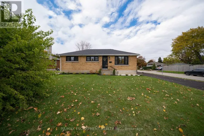 37 ROWANWOOD AVENUE, Brantford