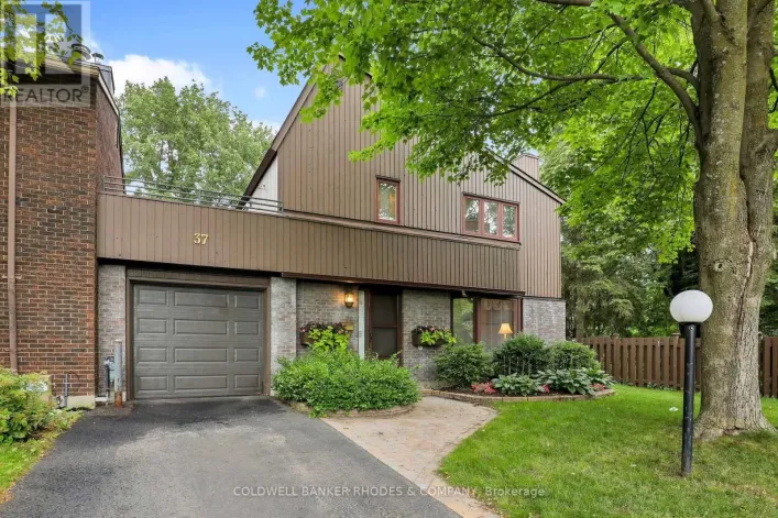 37 SAMPLE ROAD, Ottawa