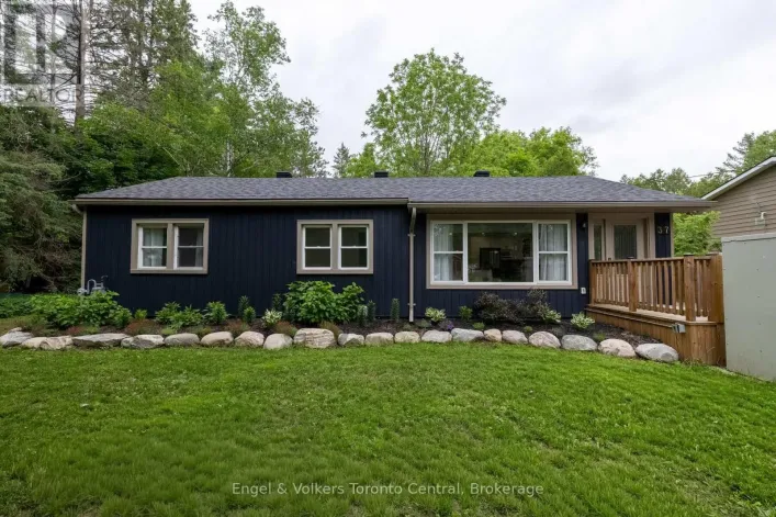 37 SPENCER STREET, Bracebridge)