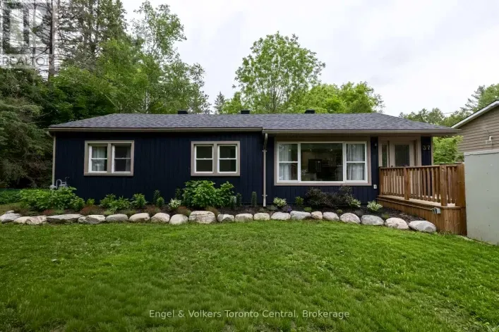 37 SPENCER STREET, Bracebridge)