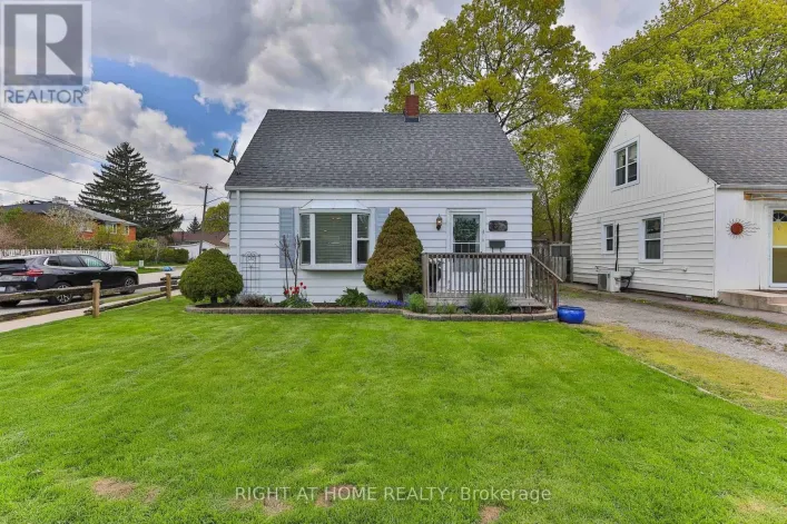 37 STEWART STREET, Oakville