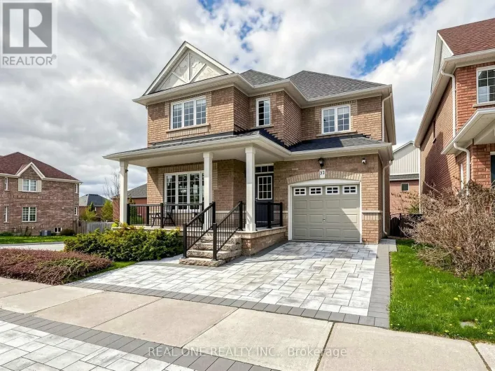 37 TRISH DRIVE, Richmond Hill