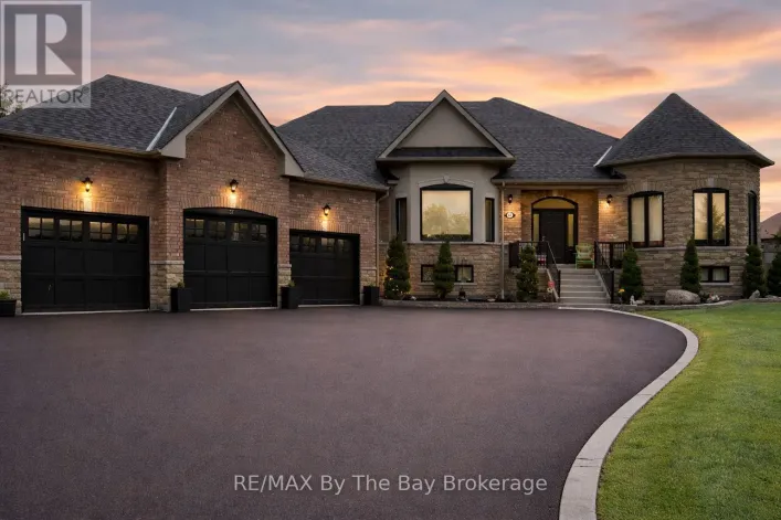 37 WALNUT DRIVE, Wasaga Beach