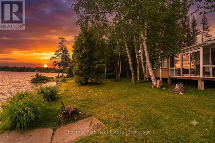 37 WILLARDS LANE, Parry Sound Remote Area