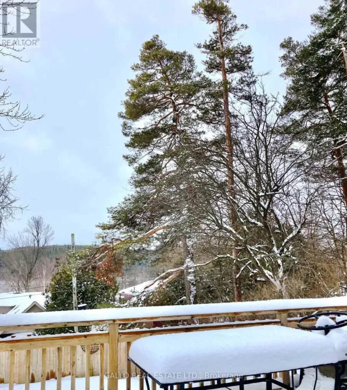 37 WINDSOR DRIVE, Whitchurch-Stouffville