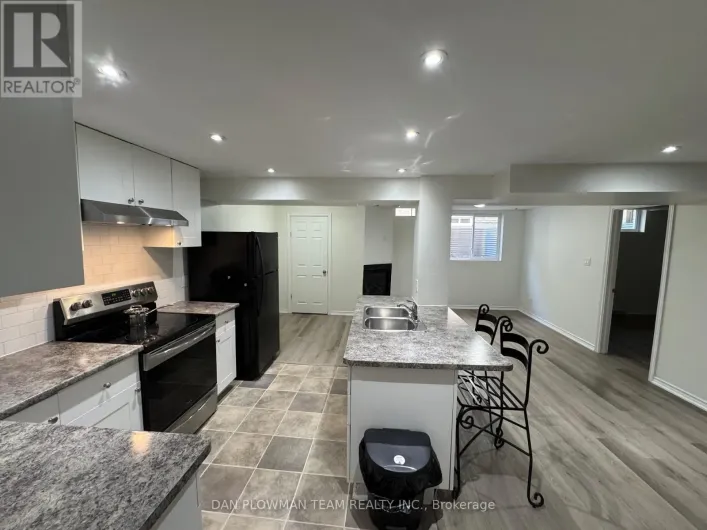 37 WOOD DRIVE, Whitby