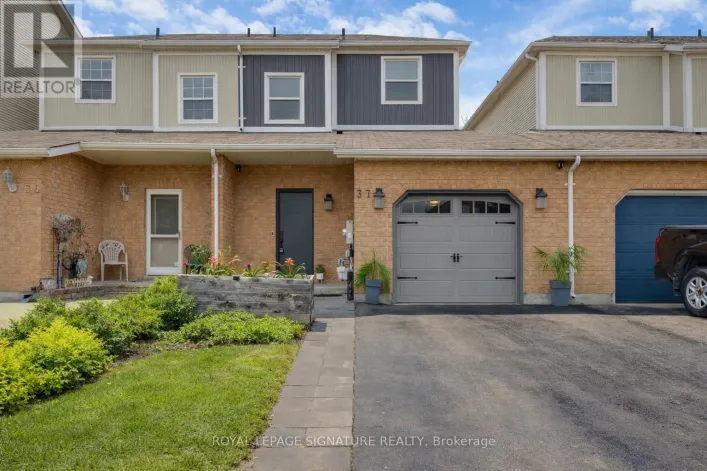 37 WRENDALE CRESCENT, Georgina