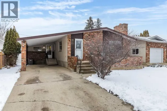 370 1 Street NW, Medicine Hat