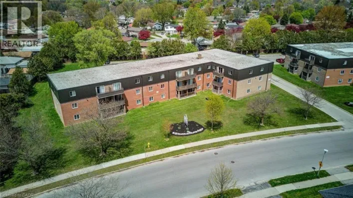 370 ADMIRAL Drive Unit# 302, London