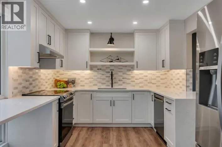 370 Brae Glen Crescent SW, Calgary