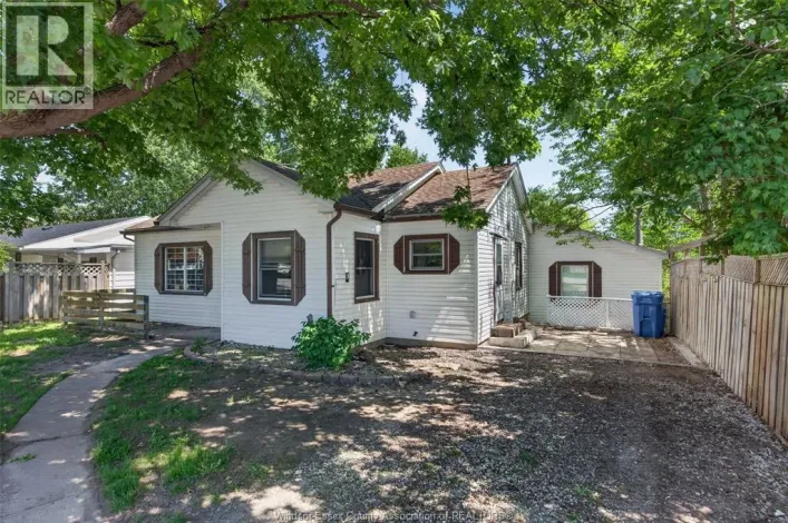 370 County Rd 34 W, Kingsville