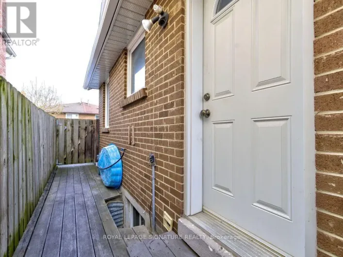 370 HANSEN ROAD, Brampton