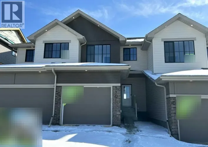 370 Heritage Boulevard, Cochrane