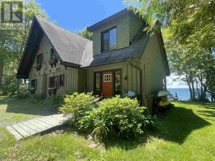 370 Lake ST, Thessalon