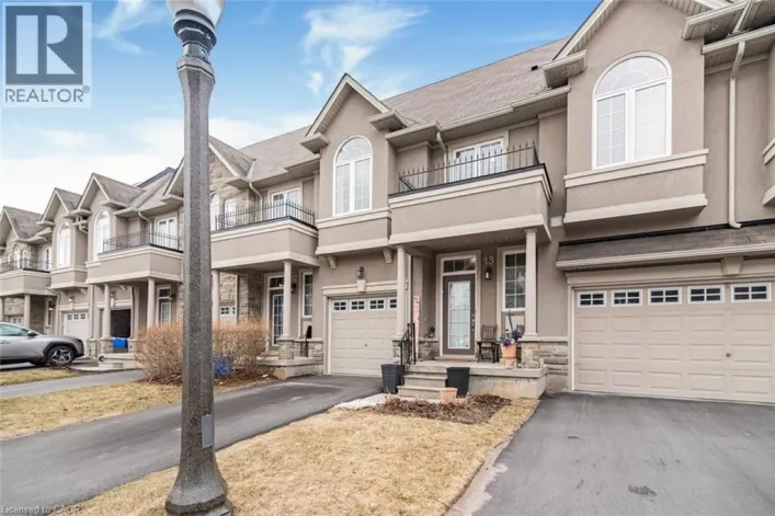 370 STONEHENGE Drive Unit# 13, Ancaster