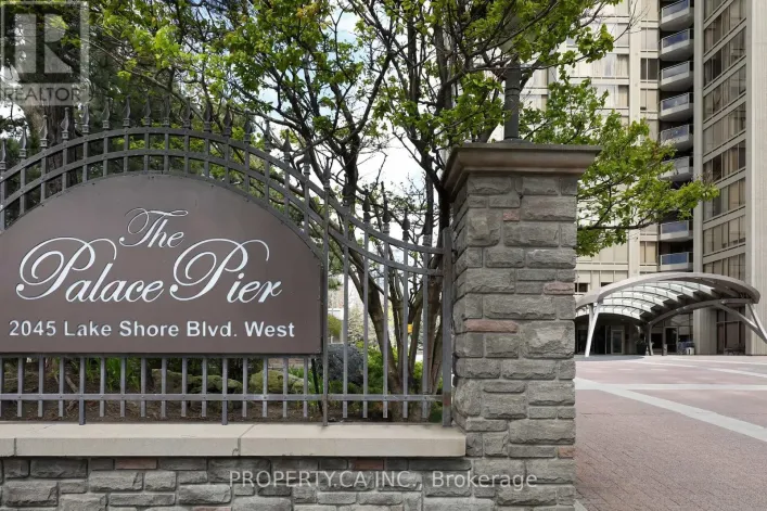 3701 - 2045 LAKE SHORE BOULEVARD W, Toronto