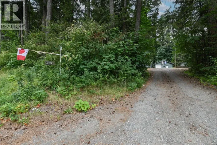 3701 Island Hwy S, Courtenay