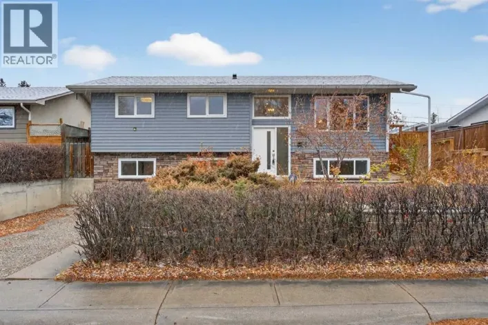 3704 58 Avenue SW, Calgary