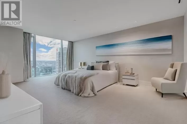 3704 667 HOWE STREET, Vancouver