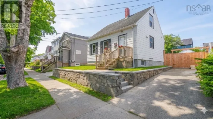 3704 Novalea Drive, North End