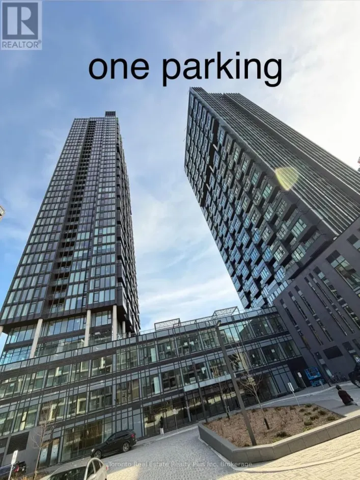 3705 - 1 QUARRINGTON LANE, Toronto