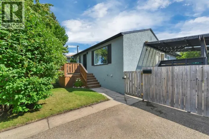 3705 45 Street, Red Deer