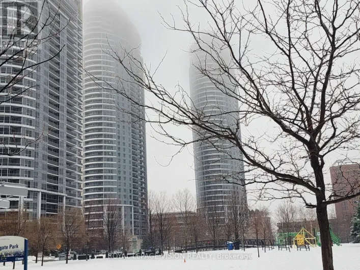 3708 - 125 VILLAGE GREEN SQUARE, Toronto