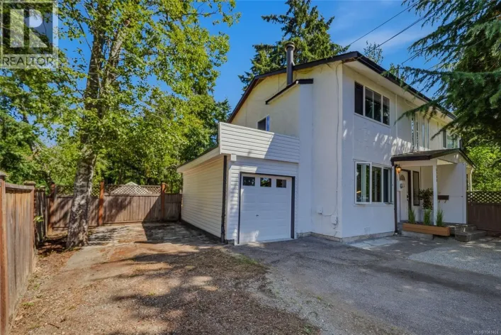 3709 Long Lake Terr, Nanaimo