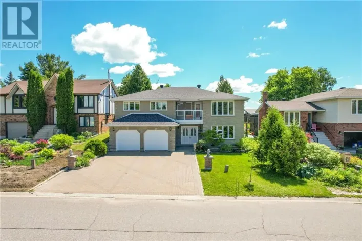 House for sale: 371 Moonrock Avenue, Sudbury