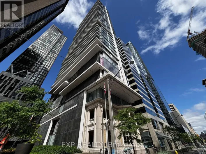 3710 - 426 UNIVERSITY AVENUE, Toronto