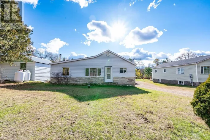 37103 HIGHWAY 17 HIGHWAY, Laurentian Hills