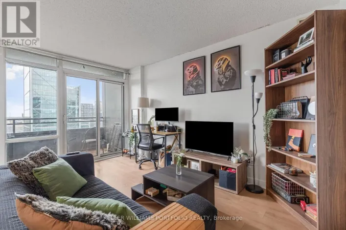 3711 - 25 TELEGRAM MEWS, Toronto