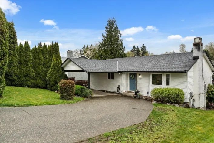 3712 OLD CLAYBURN ROAD, Abbotsford