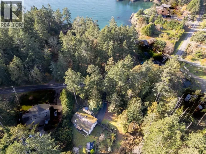 37150 SCHOONER WAY, Pender Island