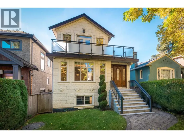 3716 W 17TH AVENUE, Vancouver