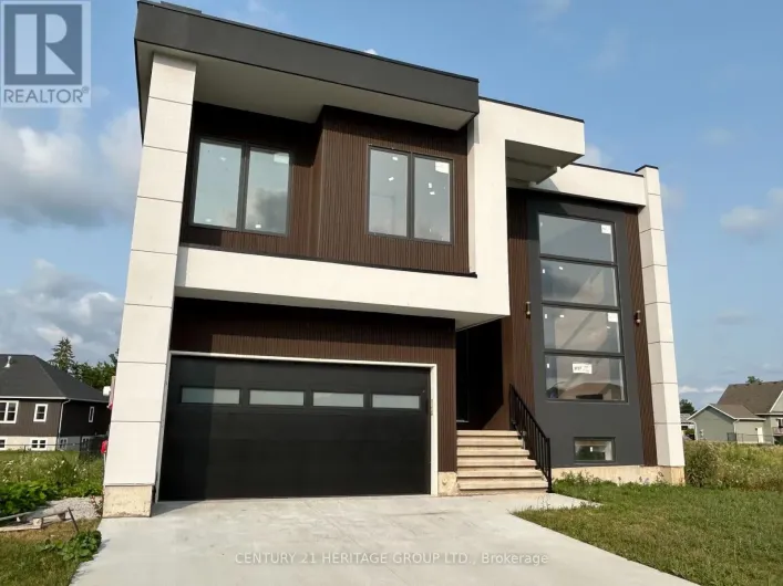3717 LAKEPOINT DRIVE, Severn
