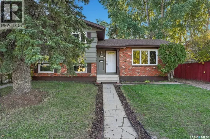 House for sale: 3718 Taylor STREET E, Saskatoon