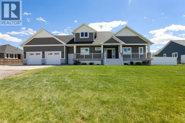 372 E 1 Avenue N, Magrath