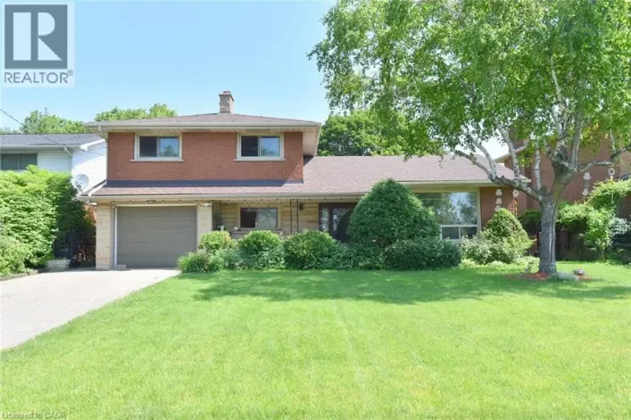 372 FENNELL Avenue W, Hamilton