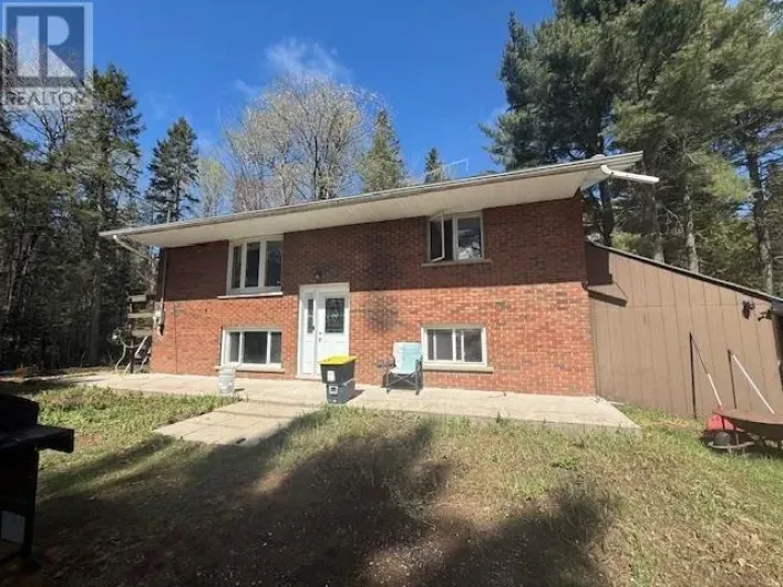 372 Highway 552 W, Goulais River